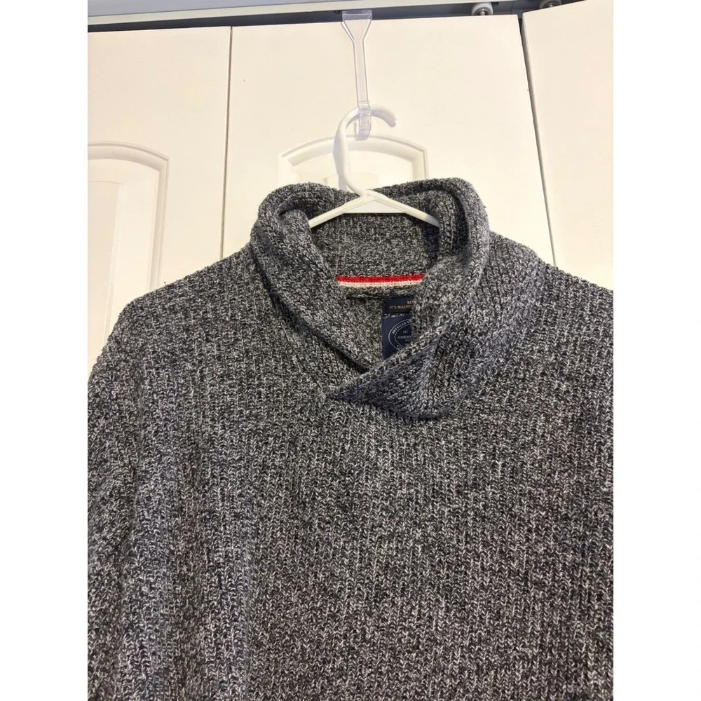 American Eagle Men's Knit Sweater‎ Charcoal Gray Shawl Collar Athletic Fit M